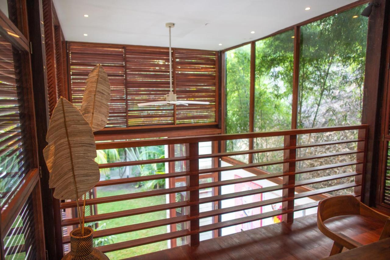 Villa Merbau Gili Air Exterior photo